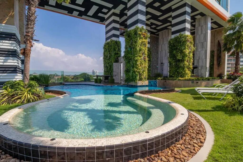 The Riviera Jomtien Praia de Jomtien Exterior foto